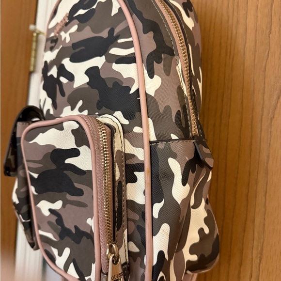 GUESS Camouflage Backpack with Pink Trim - Picture 3 of 12